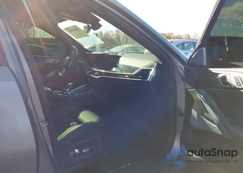 2025 BMW X6 M z USA, uszkodzony, nr VIN 5YM23ET06S9Y70480